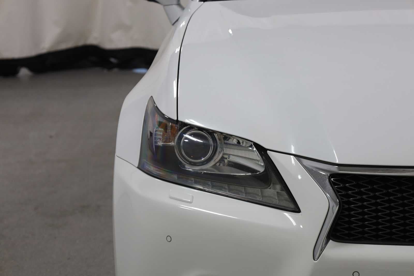 Thumbnail: 2015 Lexus GS - 15