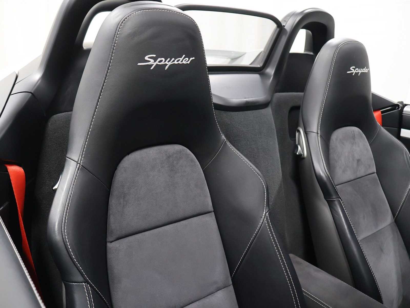 Thumbnail: 2016 Porsche Boxster - 21