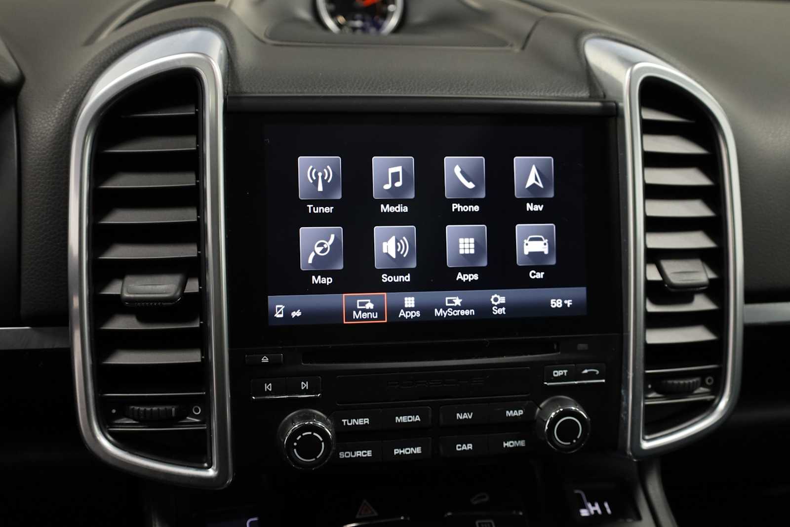 Thumbnail: 2017 Porsche Cayenne - 40