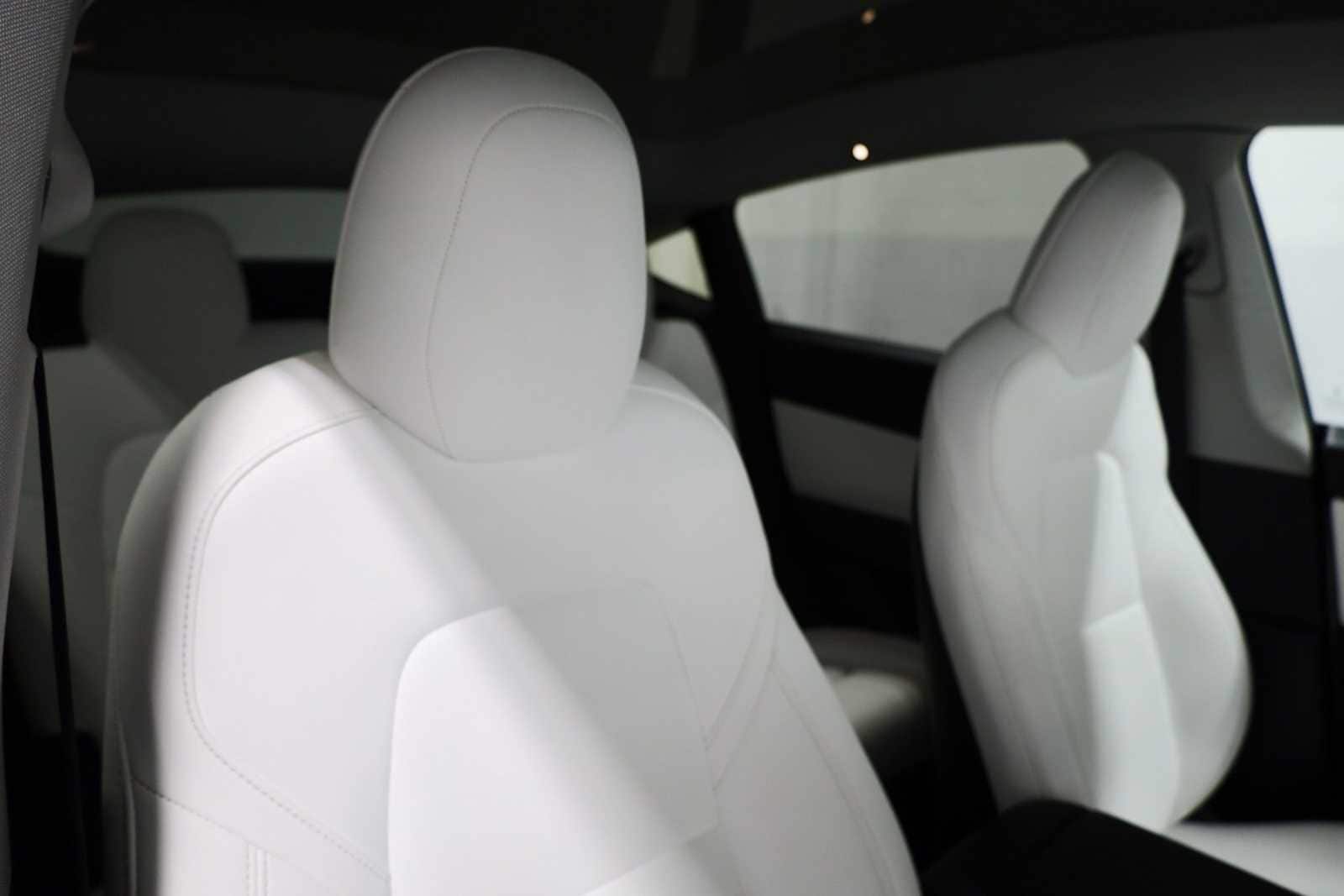 Thumbnail: 2020 Tesla Model Y - 21