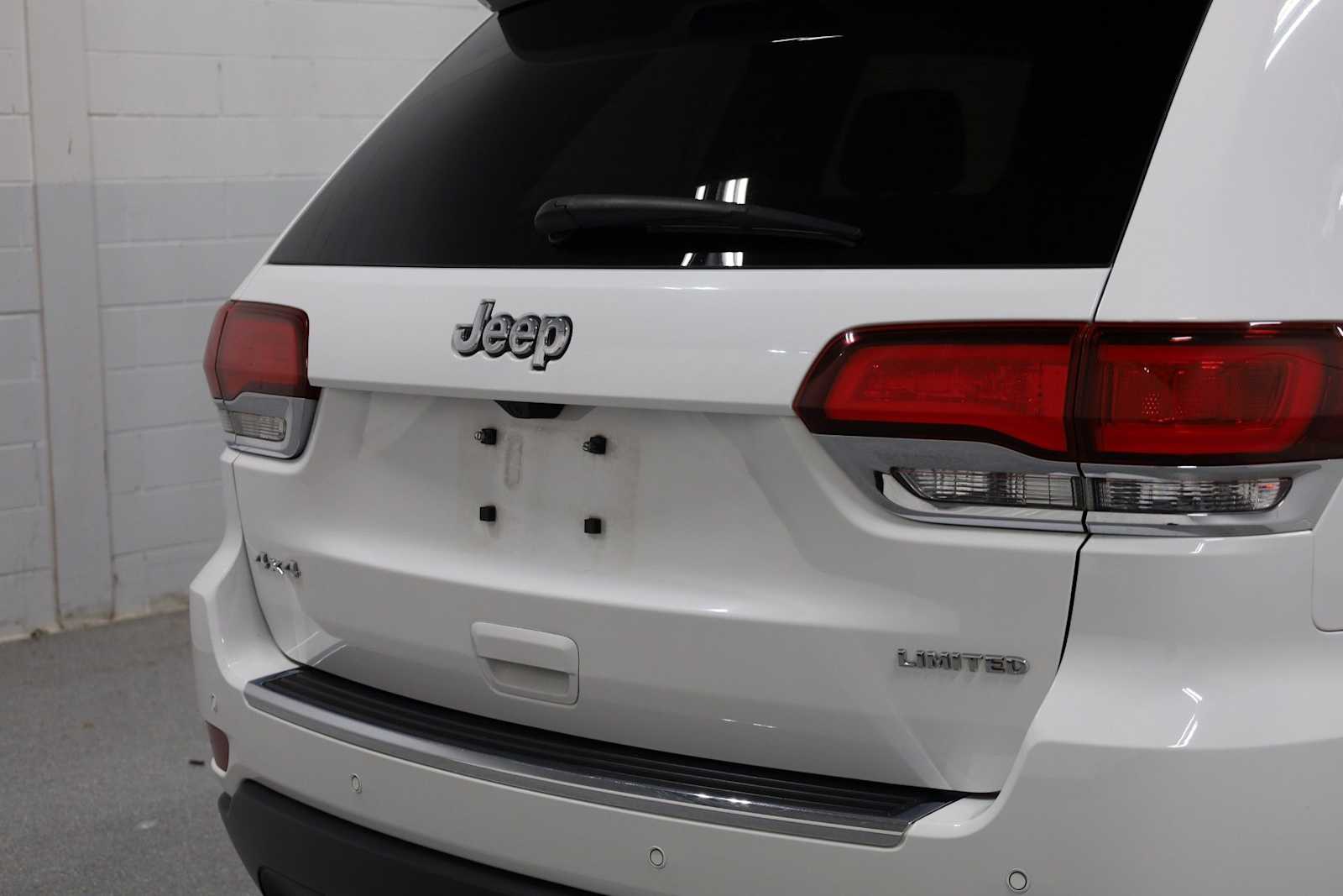 Thumbnail: 2021 Jeep Grand Cherokee - 8