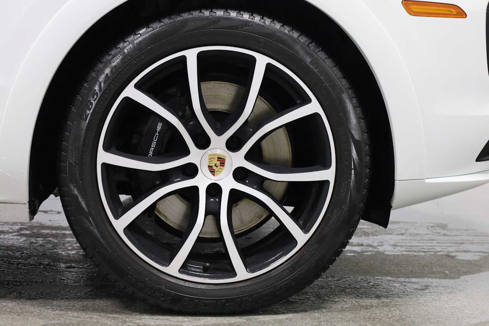 Thumbnail: 2023 Porsche Cayenne - 12