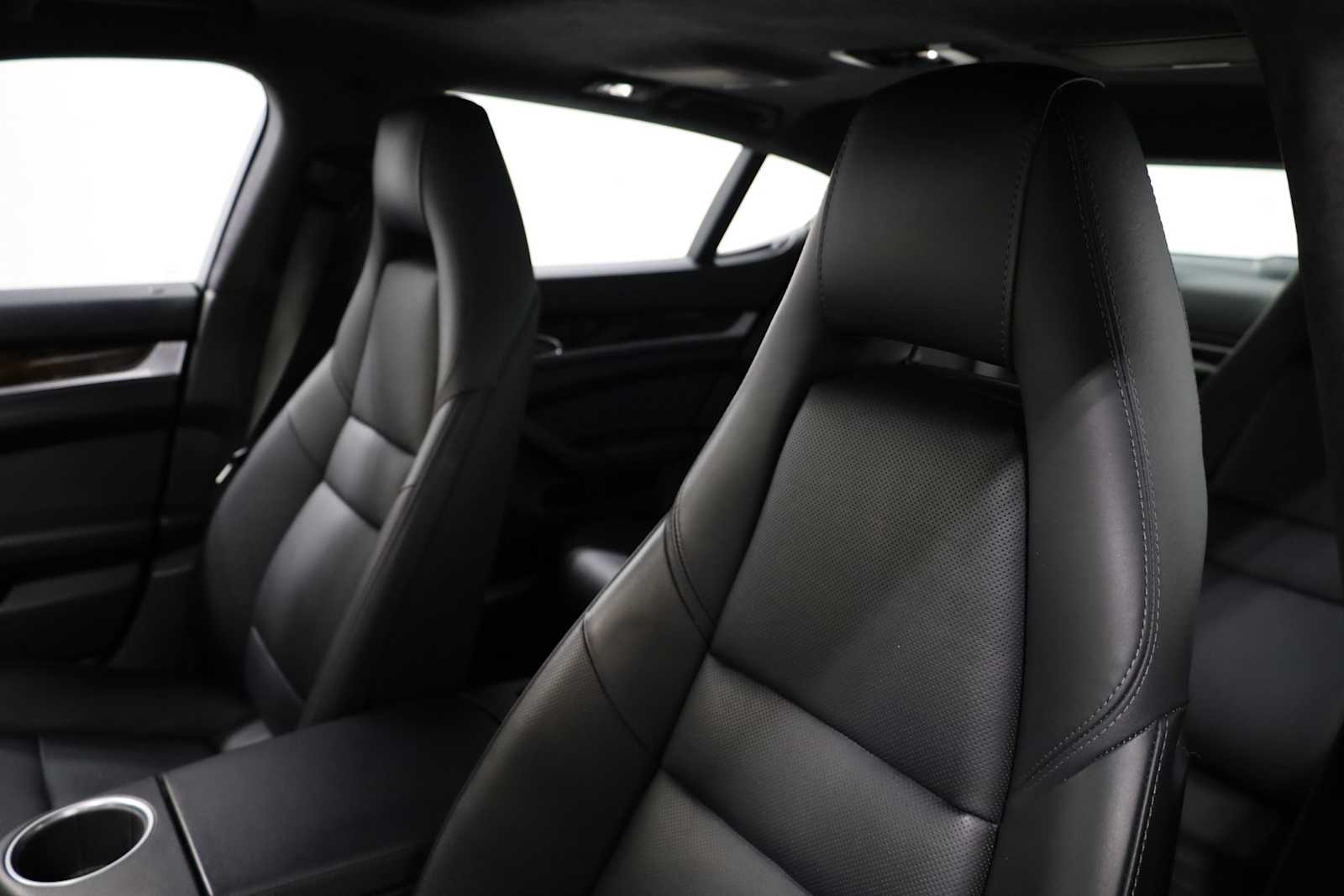 Thumbnail: 2014 Porsche Panamera - 18