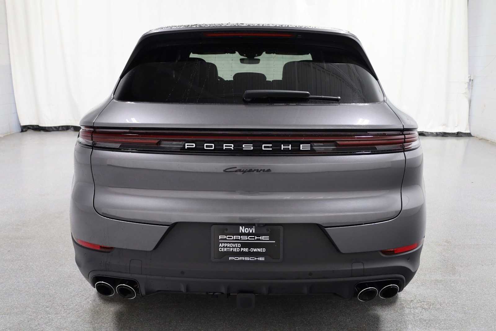 Thumbnail: 2025 Porsche Cayenne - 7