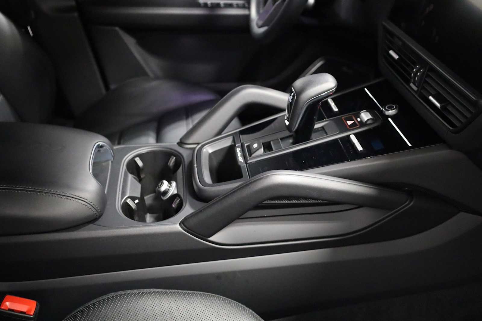 Thumbnail: 2022 Porsche  - 20