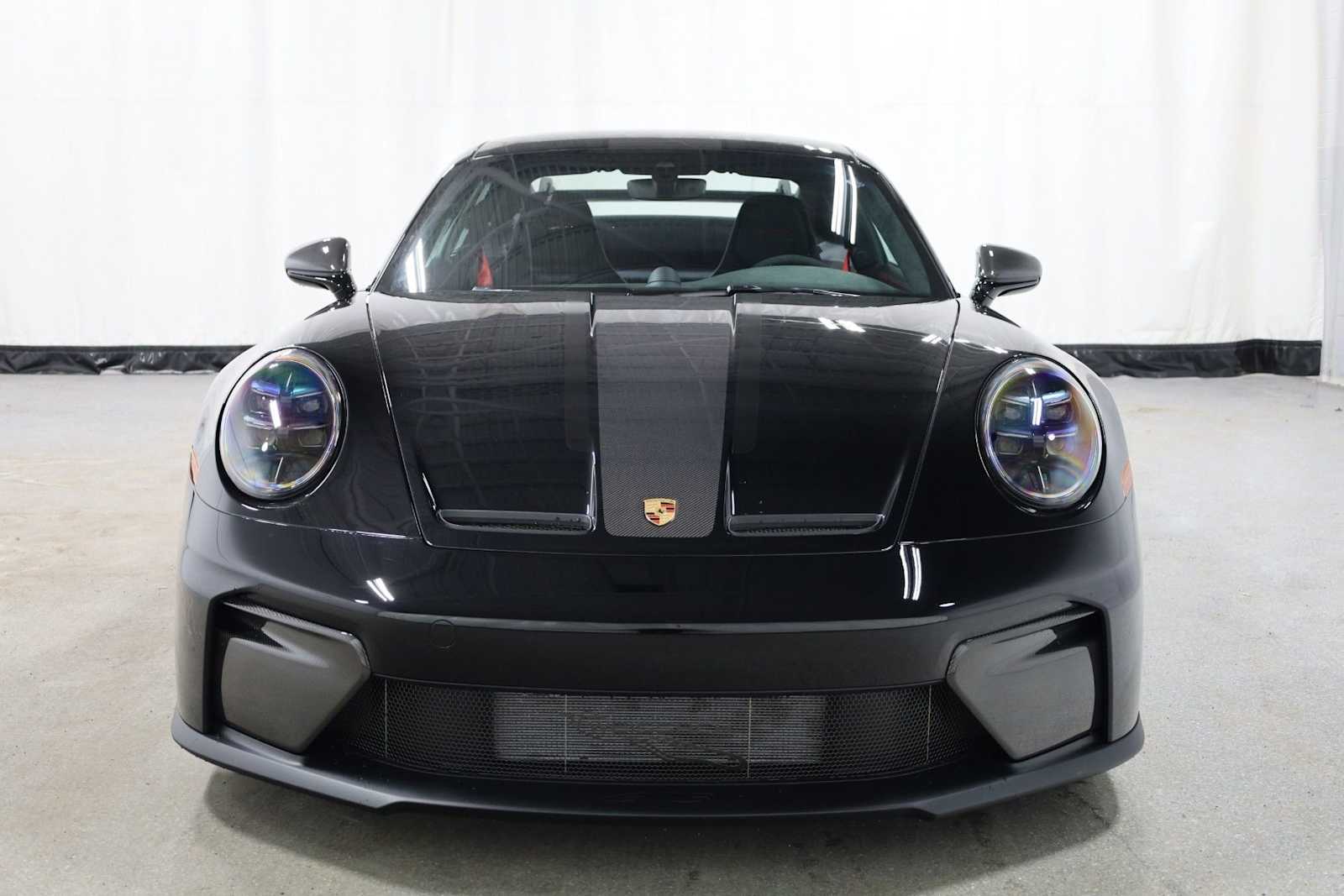 Thumbnail: 2026 Porsche 911 - 14