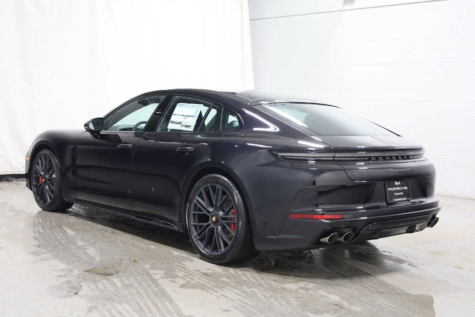 Thumbnail: 2026 Porsche Panamera - 3