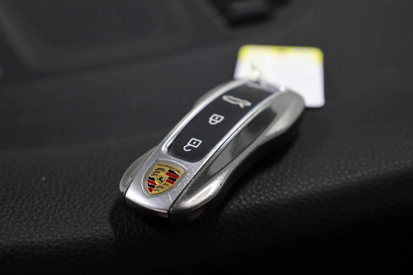 Thumbnail: 2024 Porsche 911 - 39