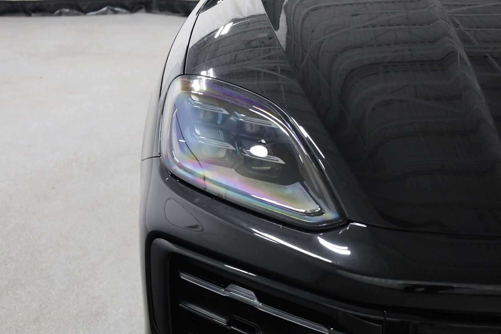 Thumbnail: 2026 Porsche  - 15