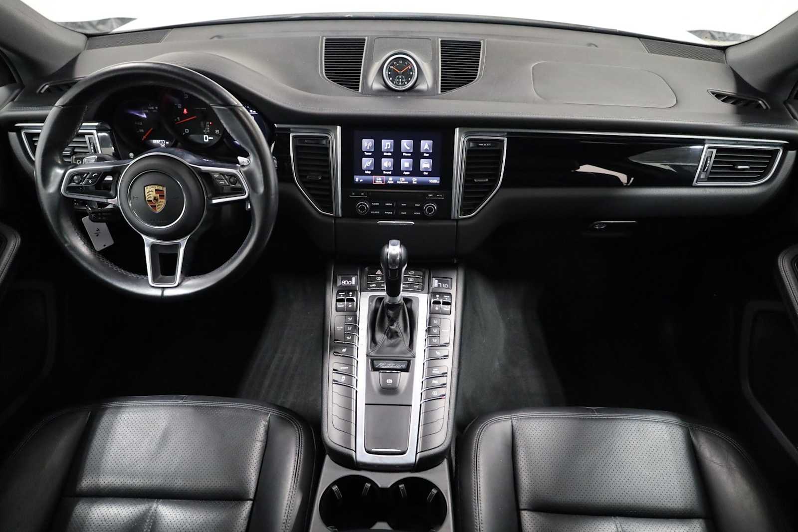Thumbnail: 2017 Porsche Macan - 26