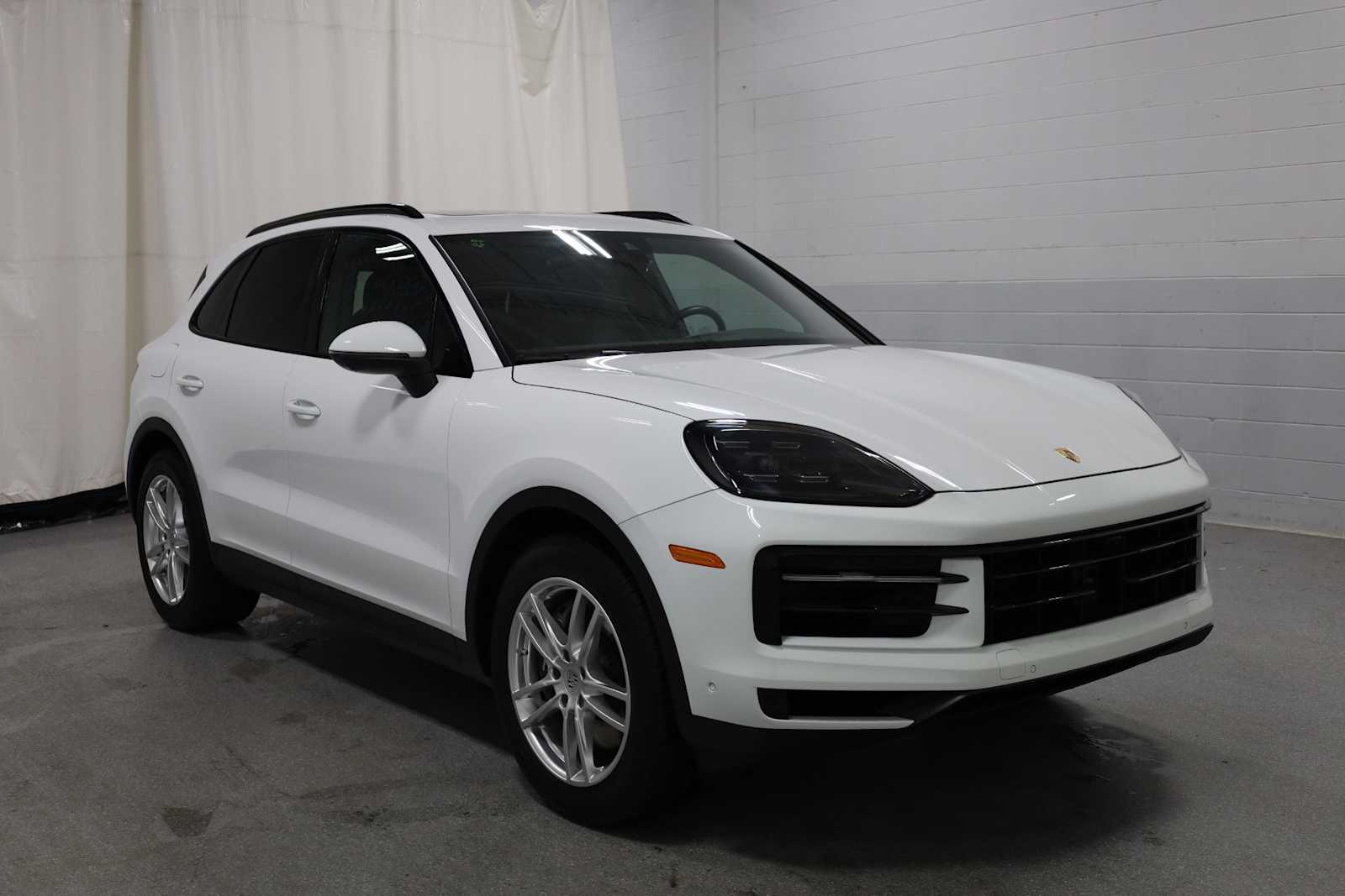 Thumbnail: 2024 Porsche Cayenne - 13