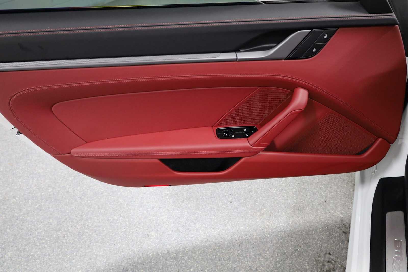 Thumbnail: 2024 Porsche 911 - 15