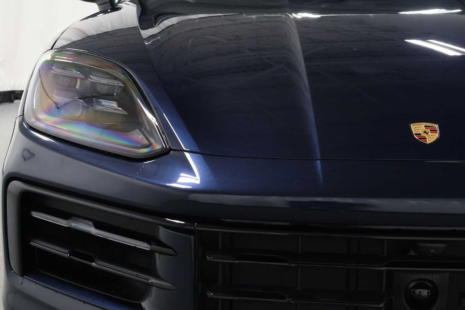 Thumbnail: 2026 Porsche Cayenne - 15