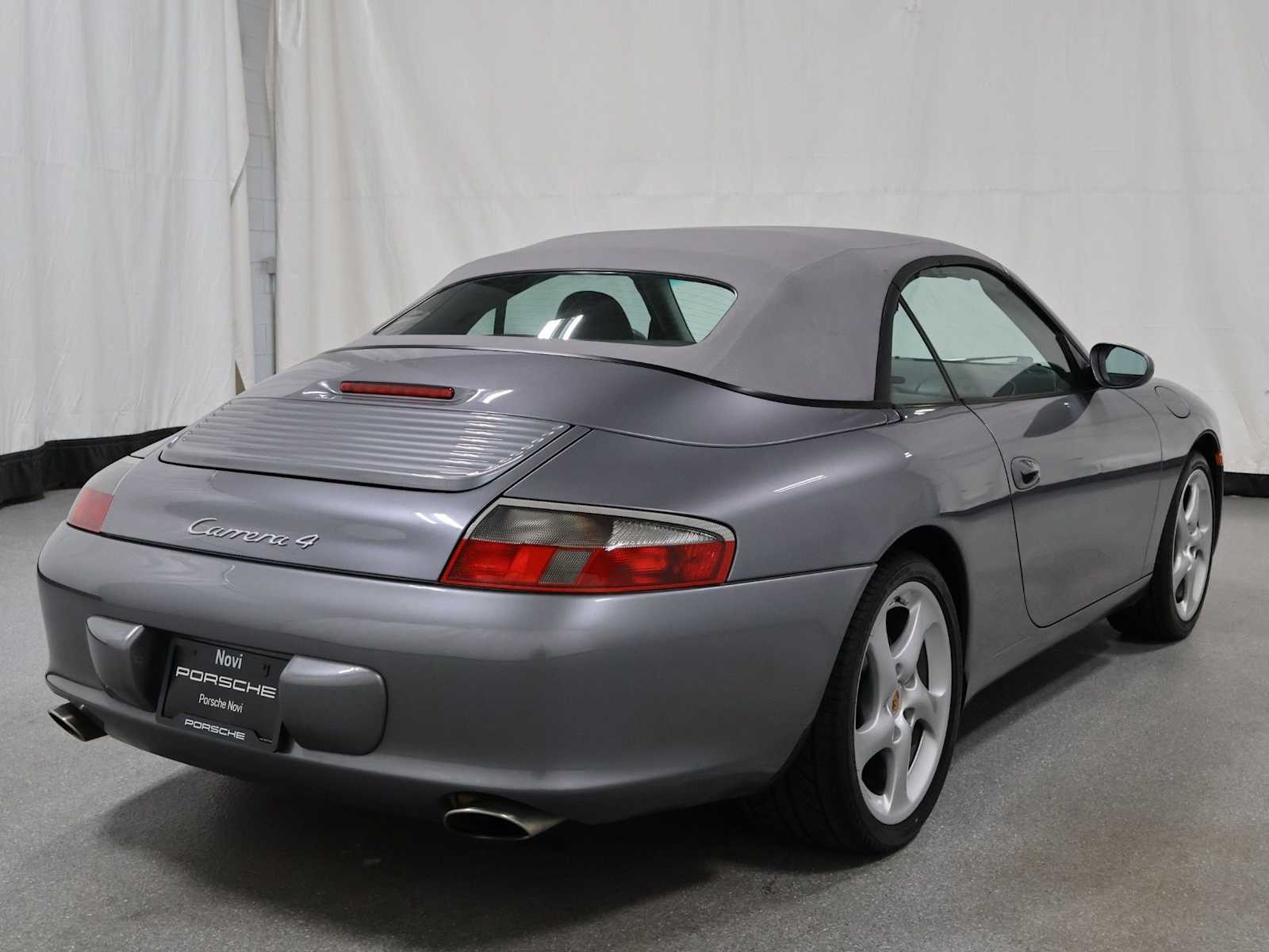 Thumbnail: 2003 Porsche 911 - 9