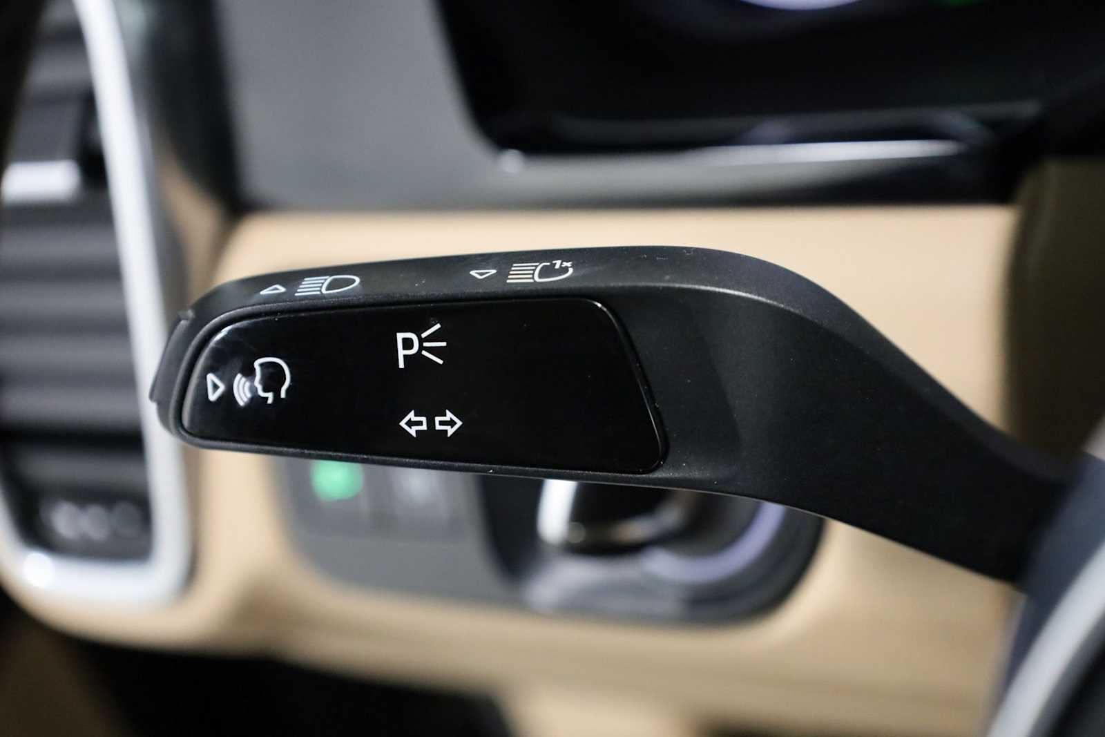 Thumbnail: 2019 Porsche Cayenne - 31