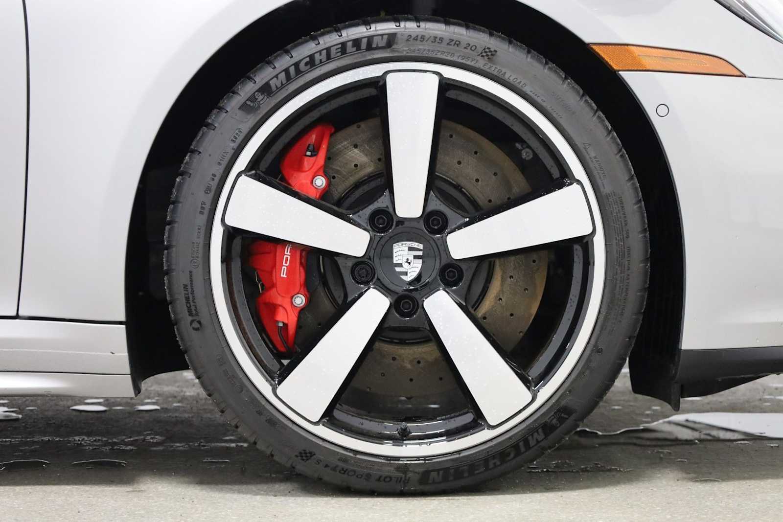 Thumbnail: 2026 Porsche 911 - 12