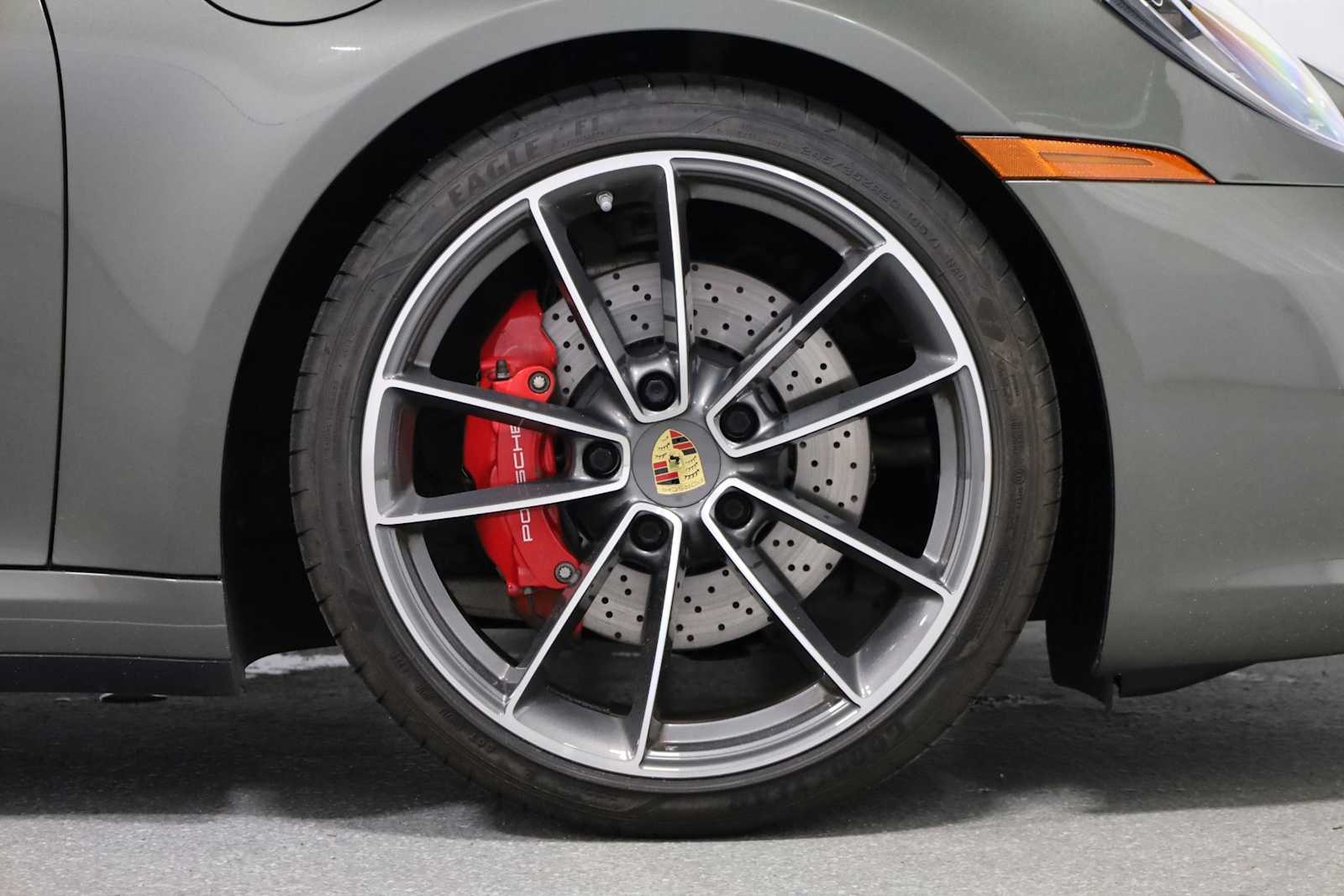 Thumbnail: 2022 Porsche 911 - 12