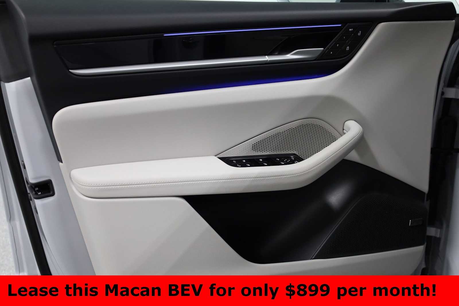 Thumbnail: 2025 Porsche Macan - 16