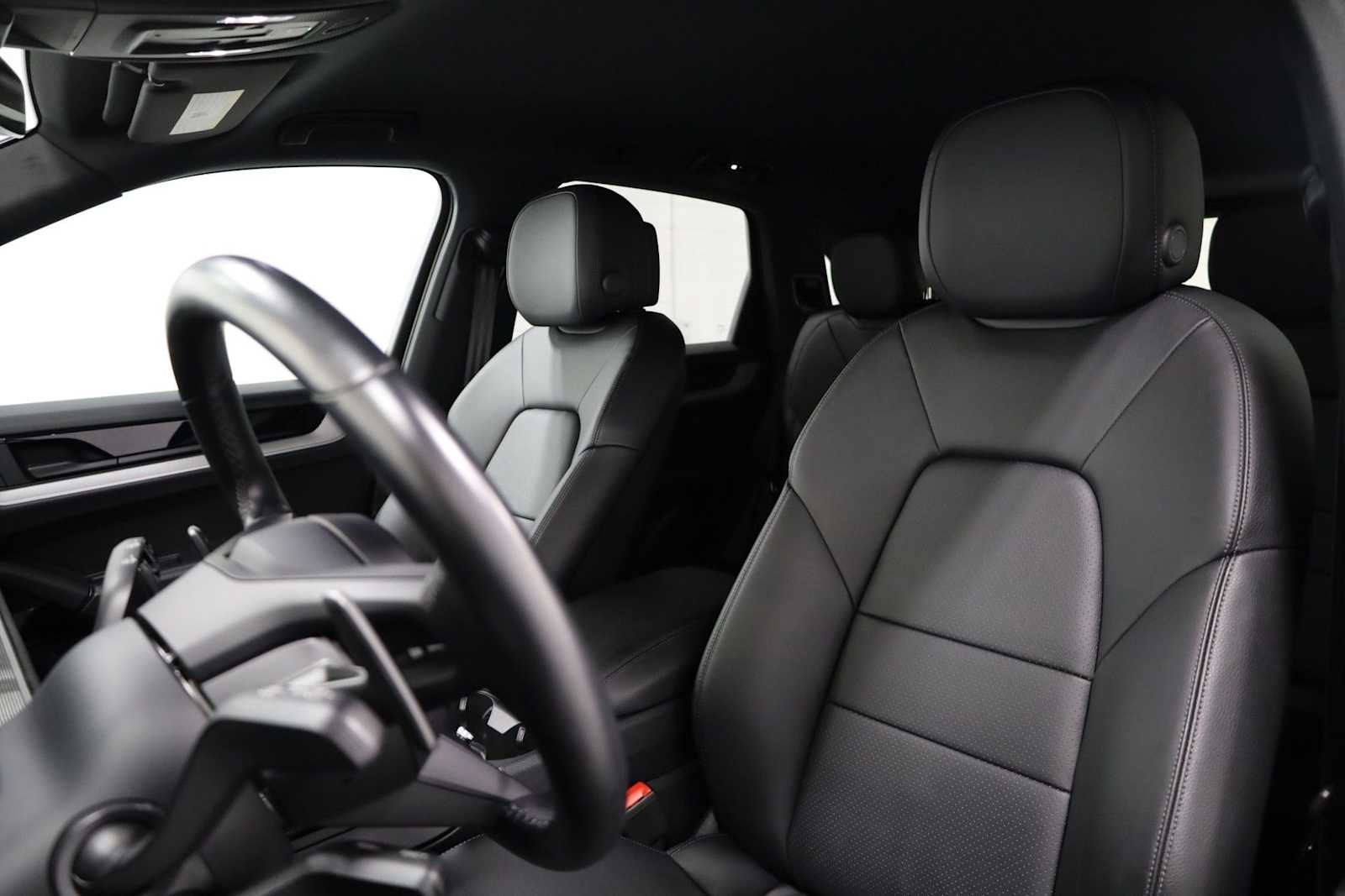 Thumbnail: 2024 Porsche Cayenne - 5