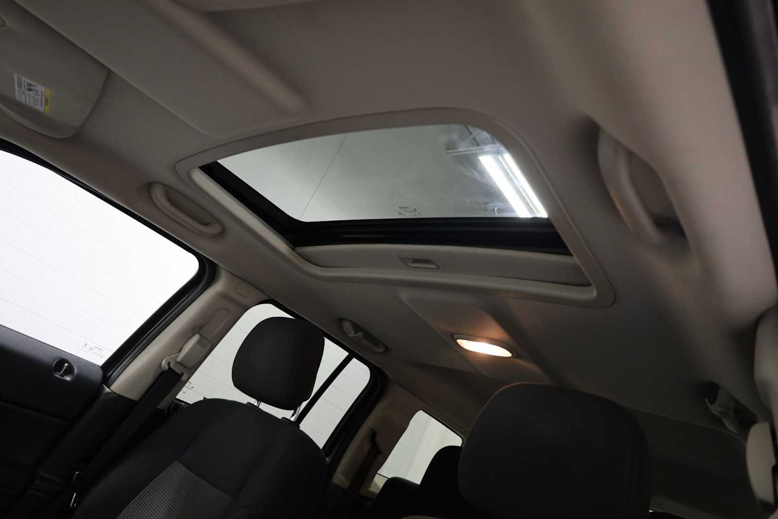 Thumbnail: 2014 Jeep Patriot - 18