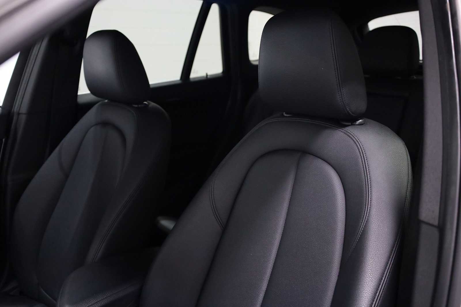 Thumbnail: 2016 BMW X1 - 18