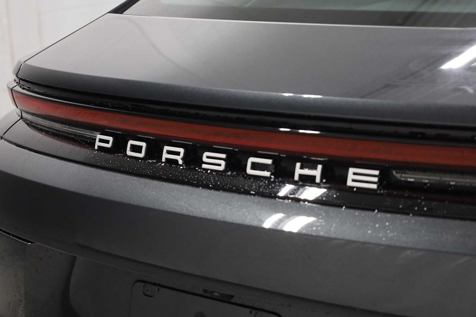 Thumbnail: 2026 Porsche Panamera - 8