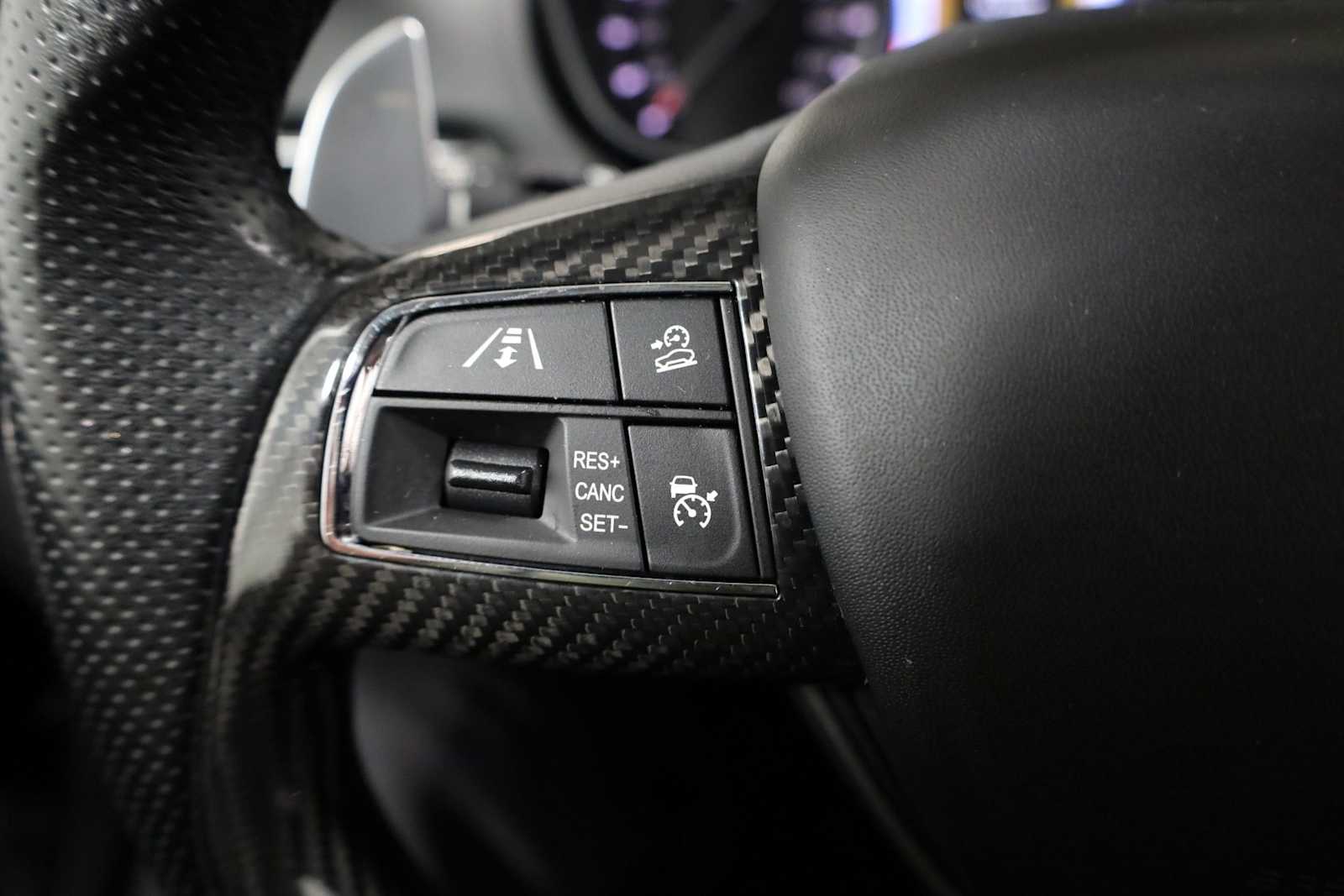 Thumbnail: 2017 Maserati Levante - 27