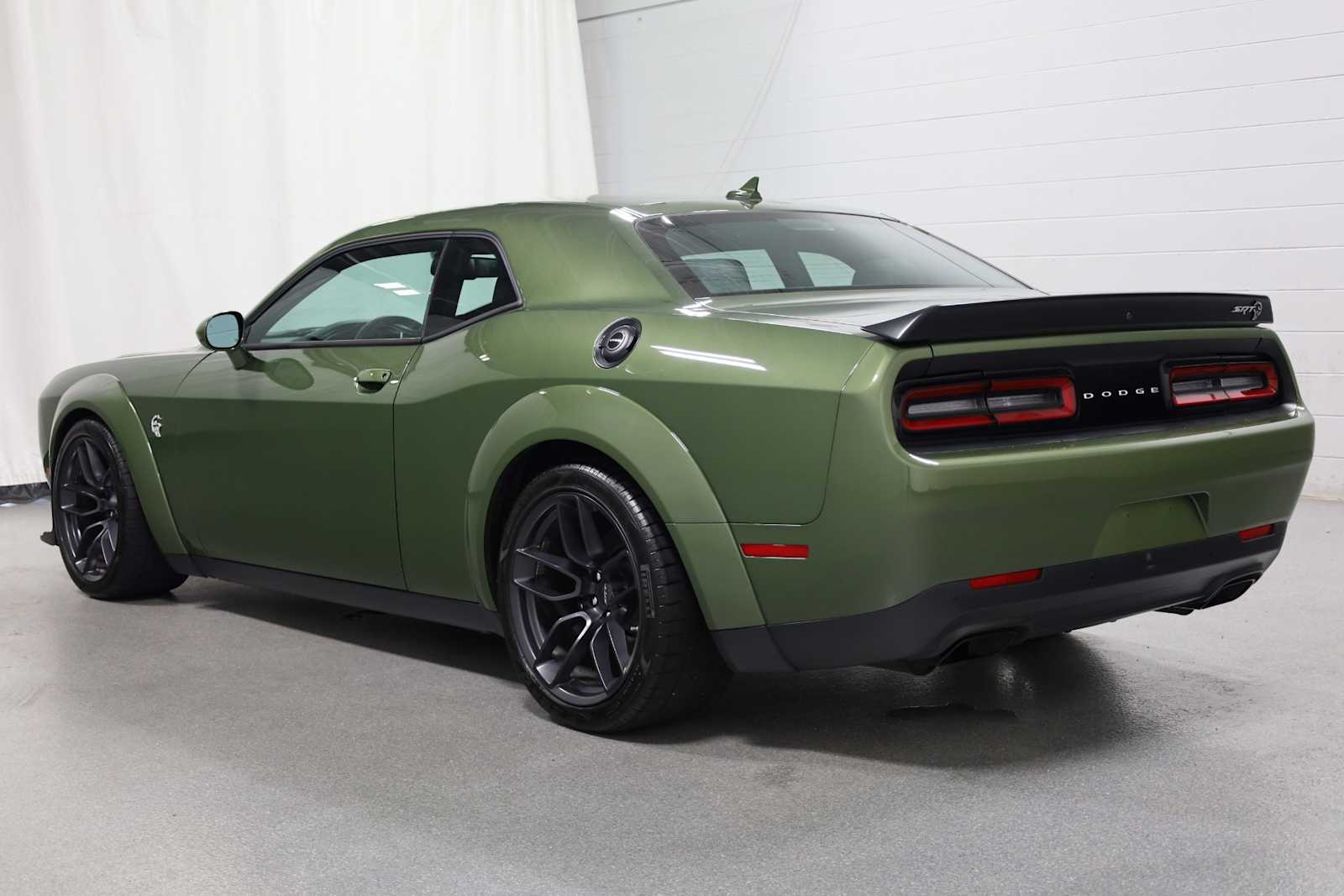 Thumbnail: 2018 Dodge Challenger - 3