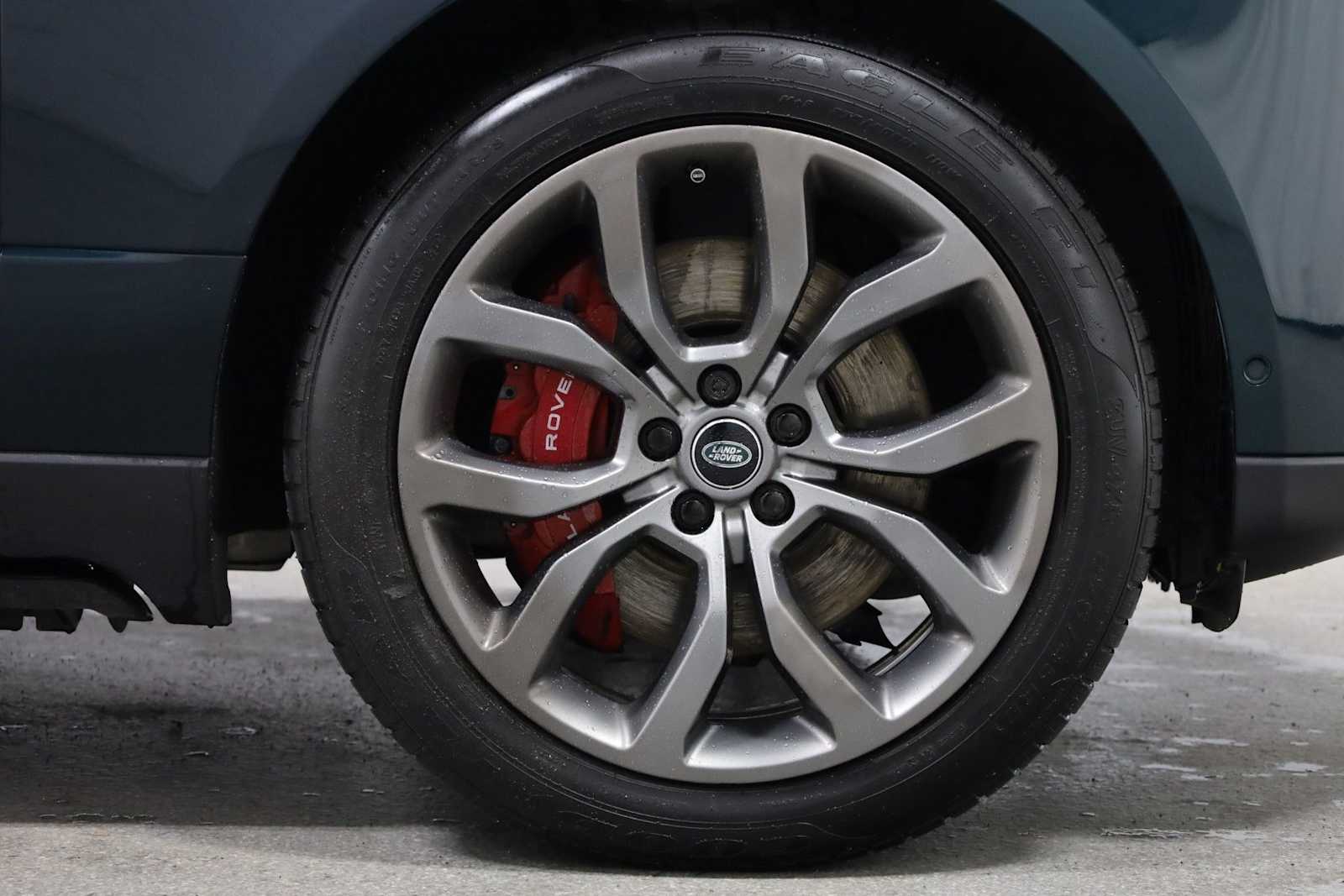 Thumbnail: 2019 Land Rover Range Rover - 12