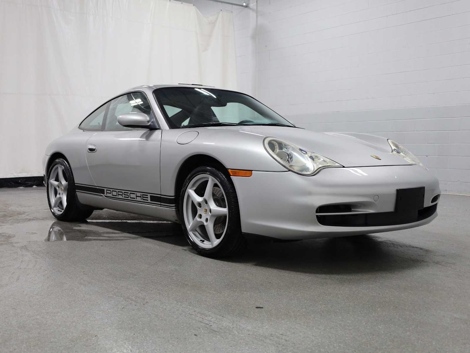 Thumbnail: 2003 Porsche 911 - 13