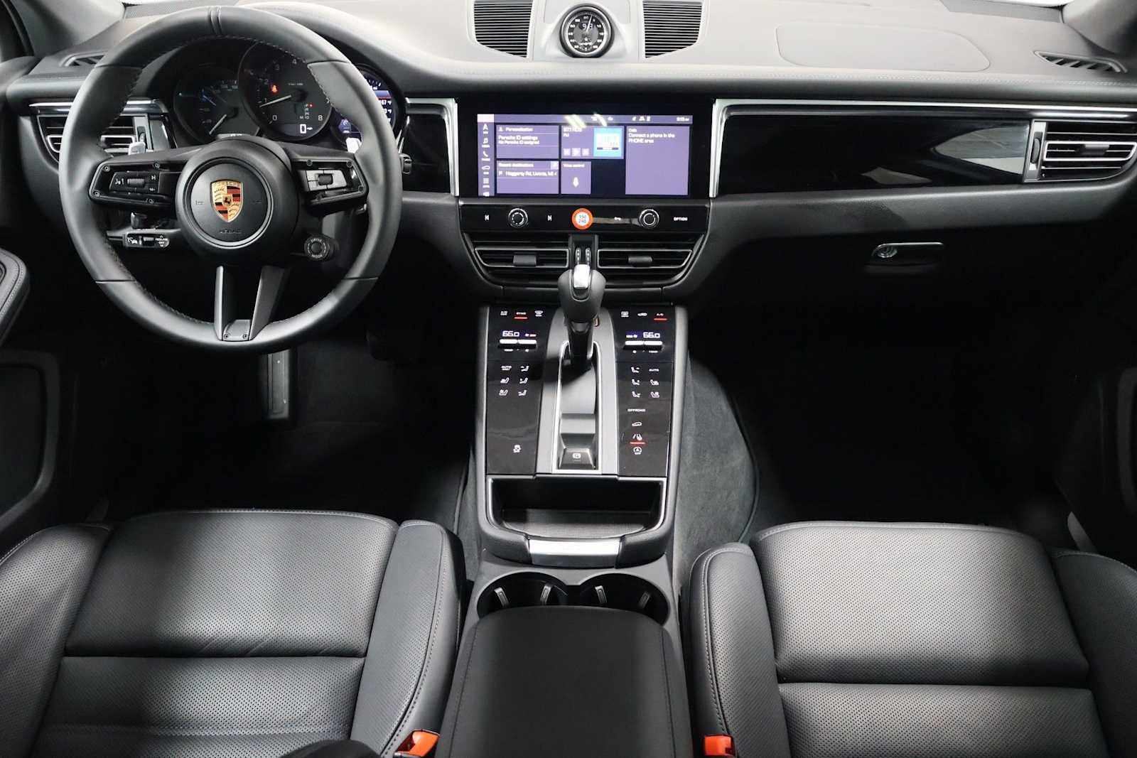 Thumbnail: 2026 Porsche Macan - 26
