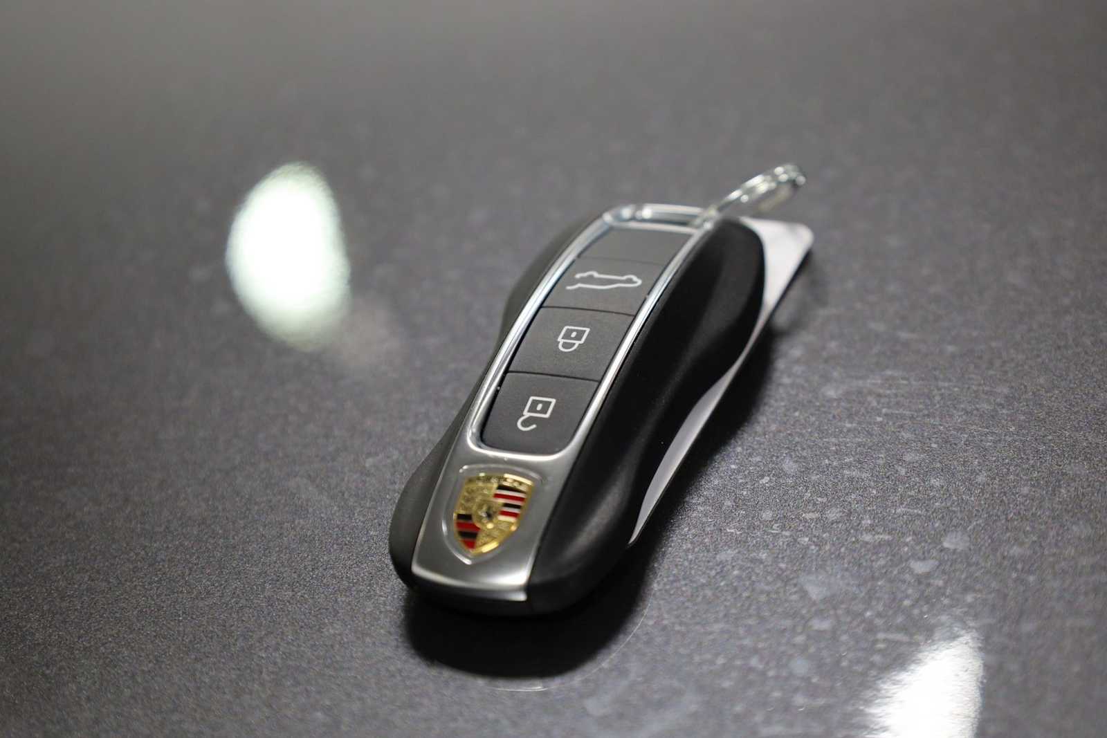 Thumbnail: 2025 Porsche Cayenne - 41