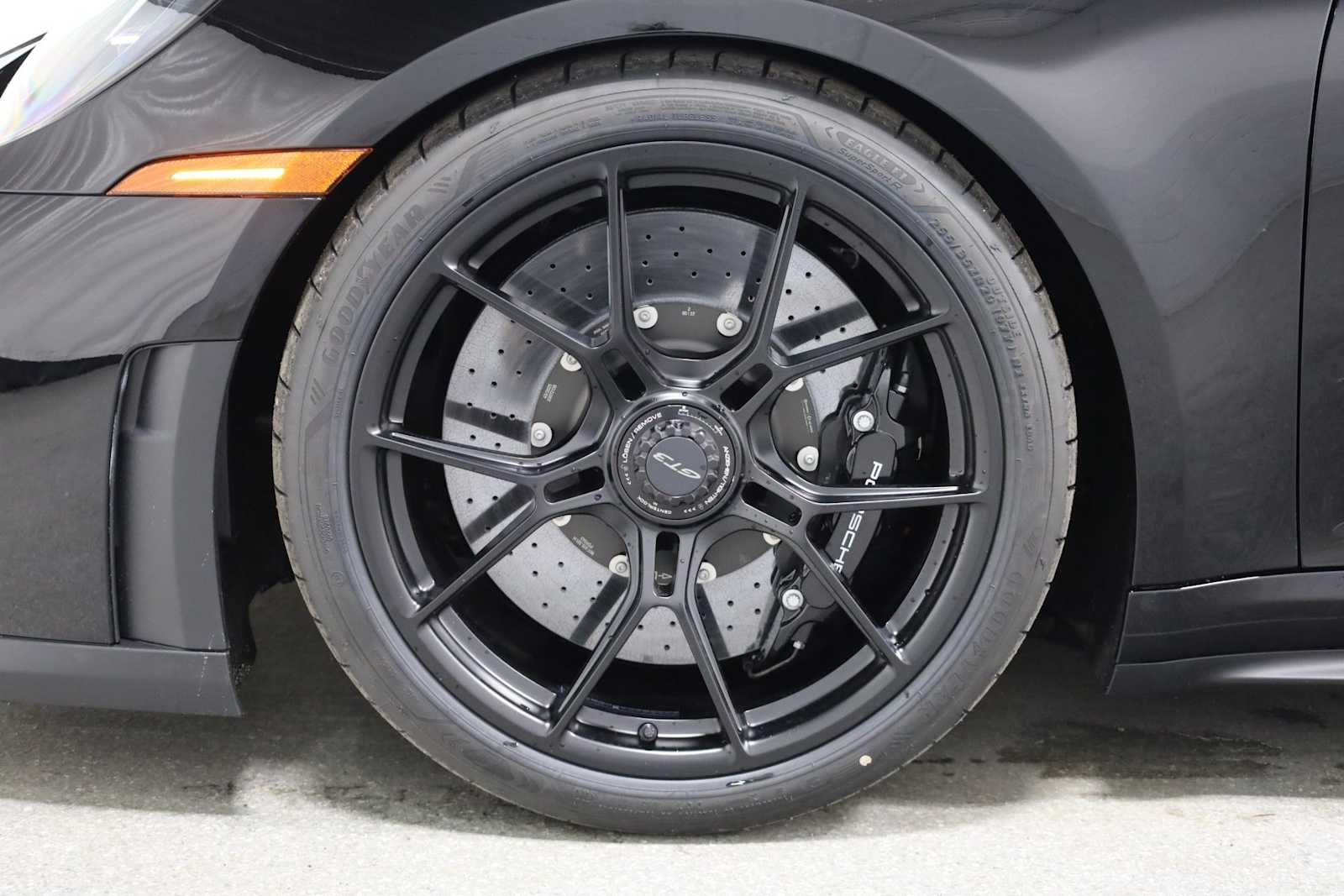 Thumbnail: 2026 Porsche 911 - 38