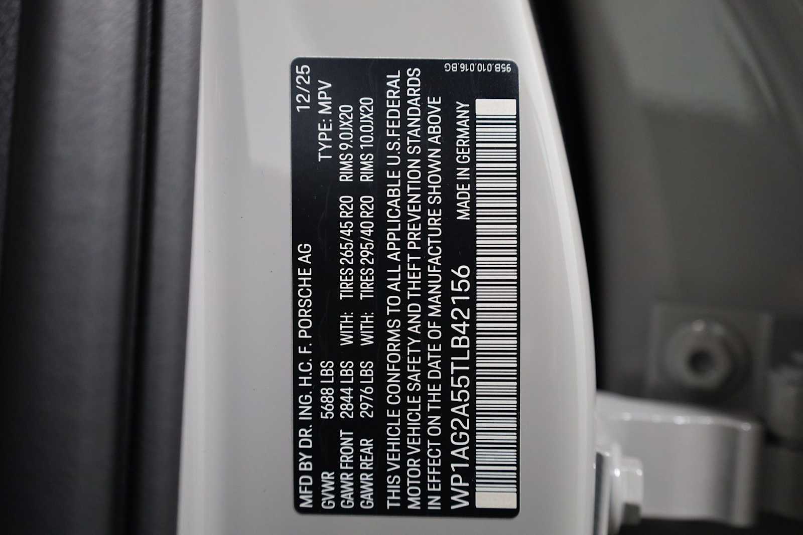 Thumbnail: 2026 Porsche Macan - 44