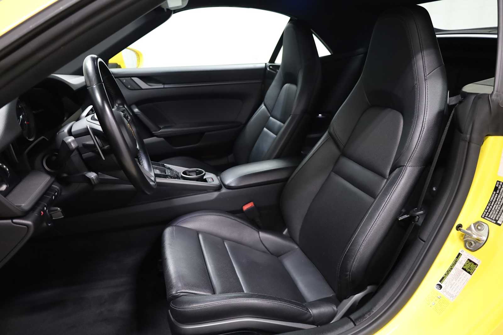 Thumbnail: 2022 Porsche 911 - 5