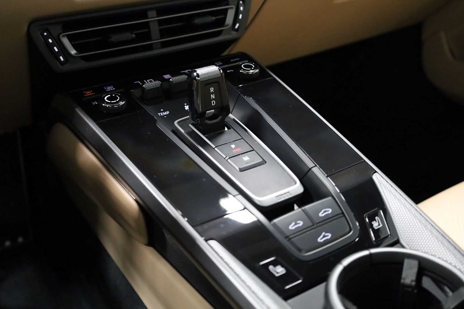 Thumbnail: 2024 Porsche 911 - 28