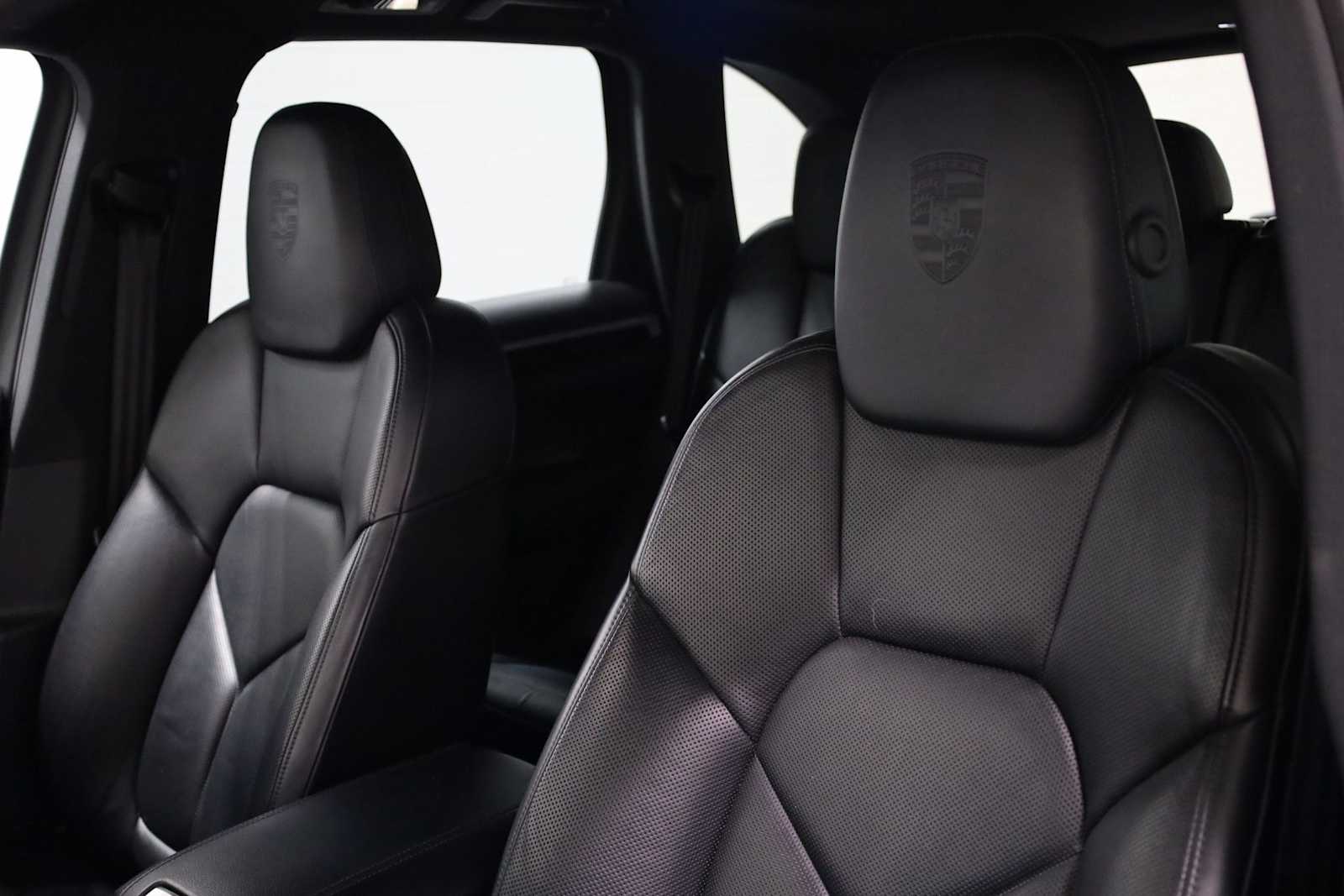 Thumbnail: 2017 Porsche Cayenne - 19