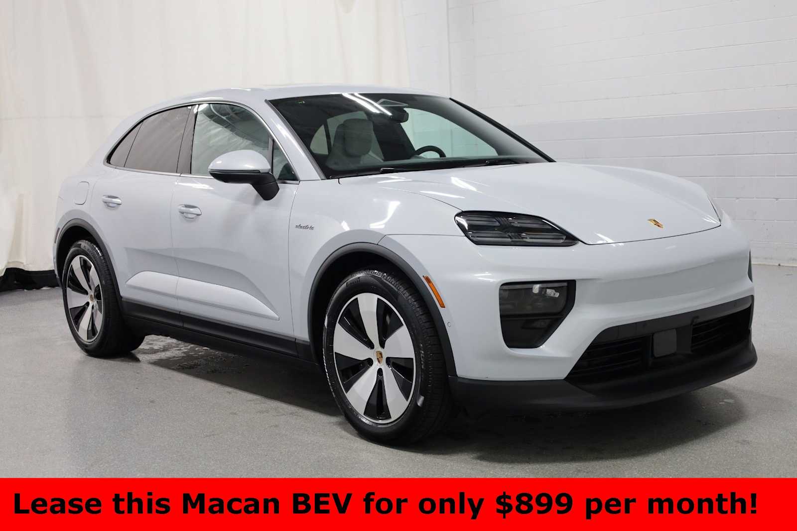 Thumbnail: 2025 Porsche Macan - 13