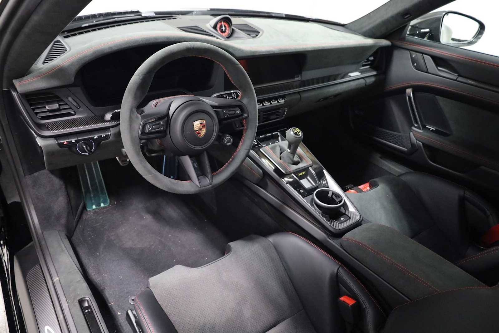 Thumbnail: 2026 Porsche 911 - 4