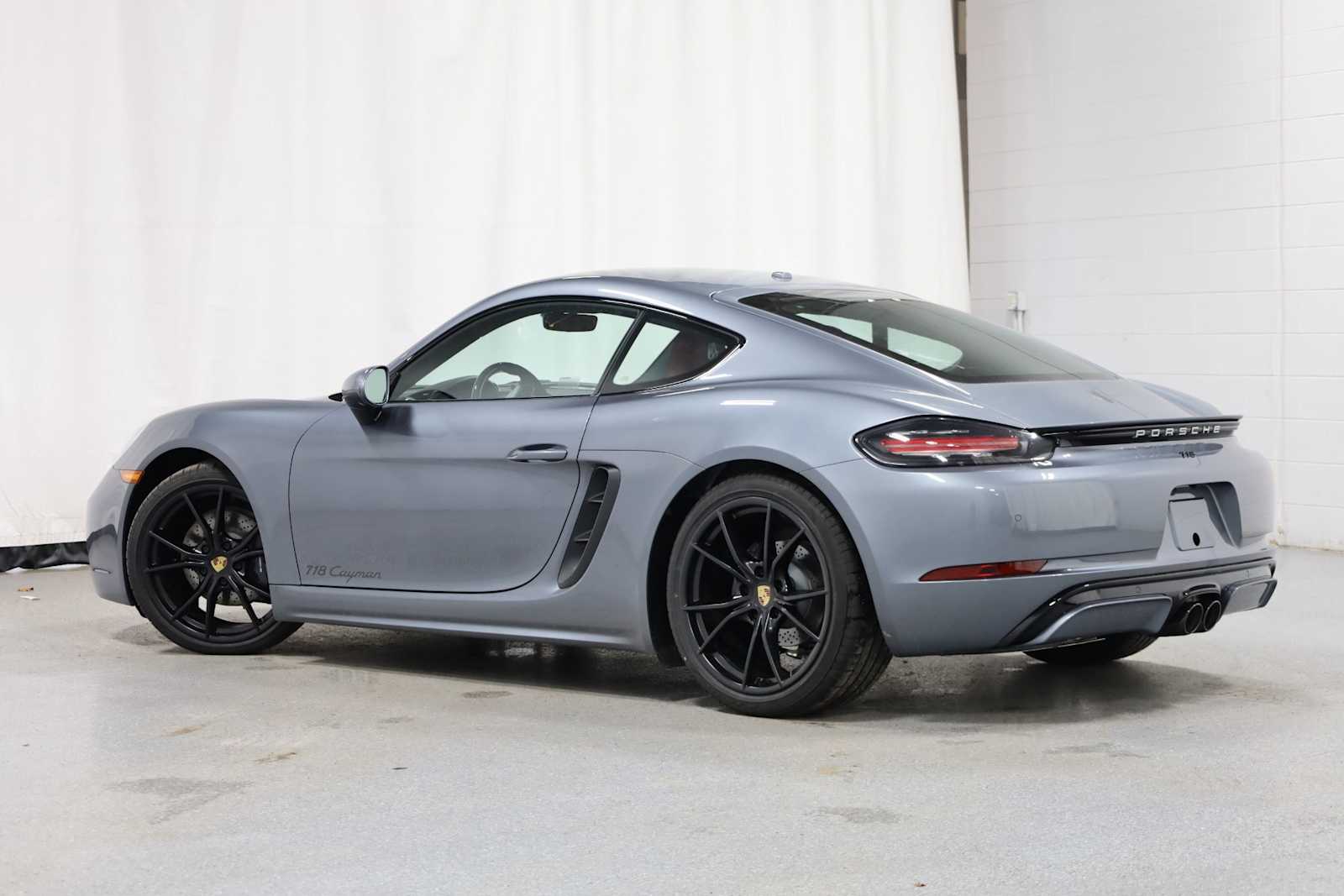 Thumbnail: 2025 Porsche 718 Cayman - 3