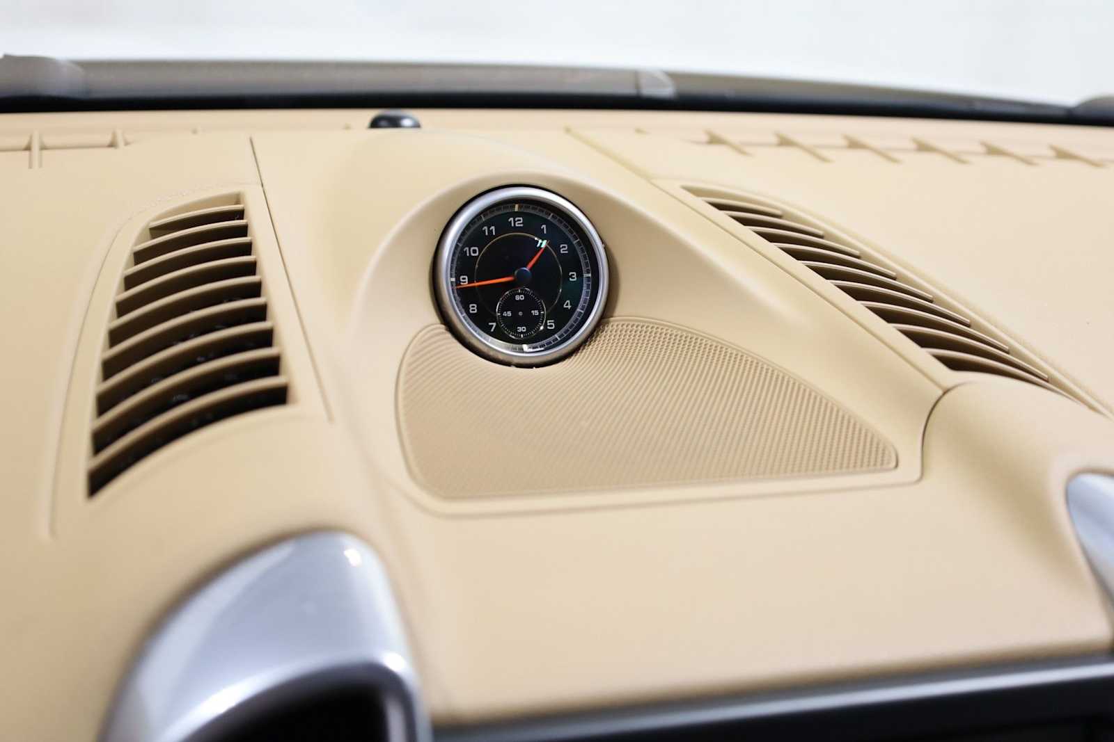Thumbnail: 2014 Porsche Cayenne - 18