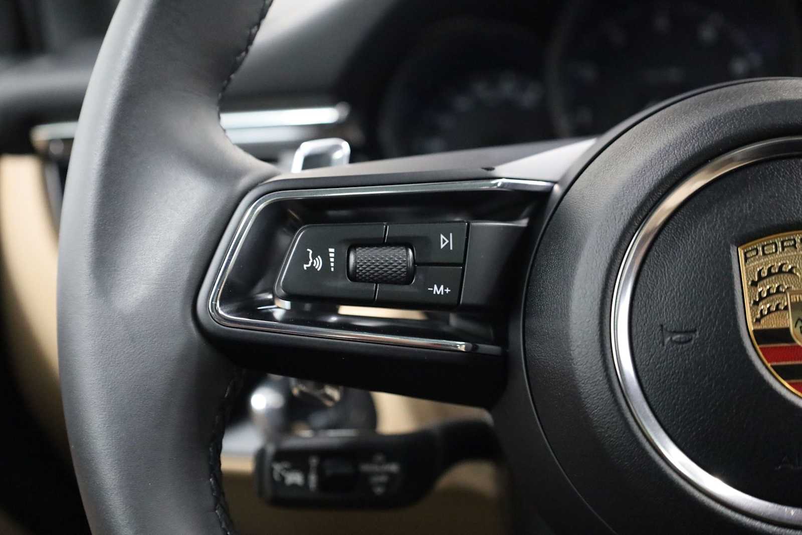 Thumbnail: 2026 Porsche Macan - 27