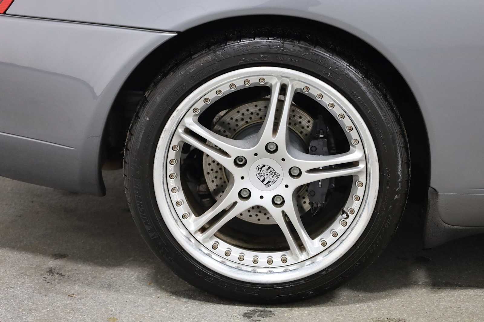 Thumbnail: 2001 Porsche 911 - 34