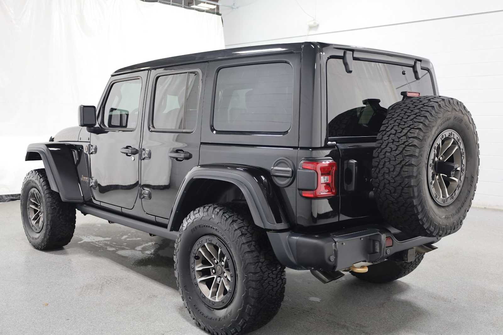 Thumbnail: 2024 Jeep Wrangler - 3