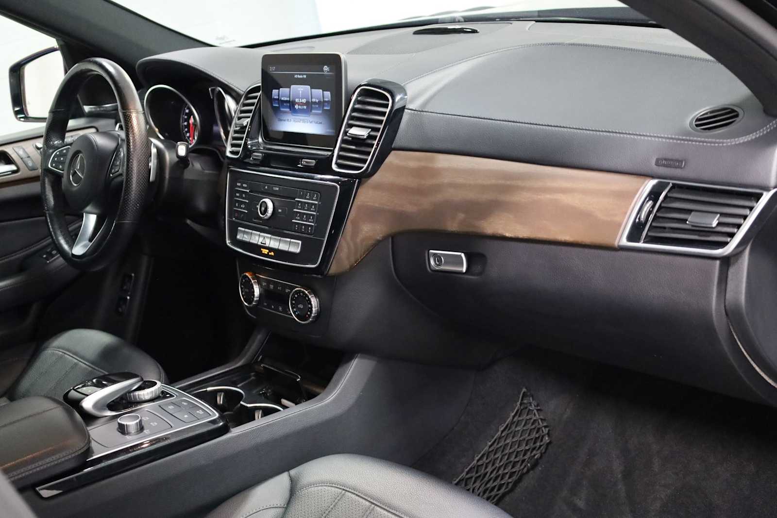 Thumbnail: 2019 Mercedes-Benz GLS - 6