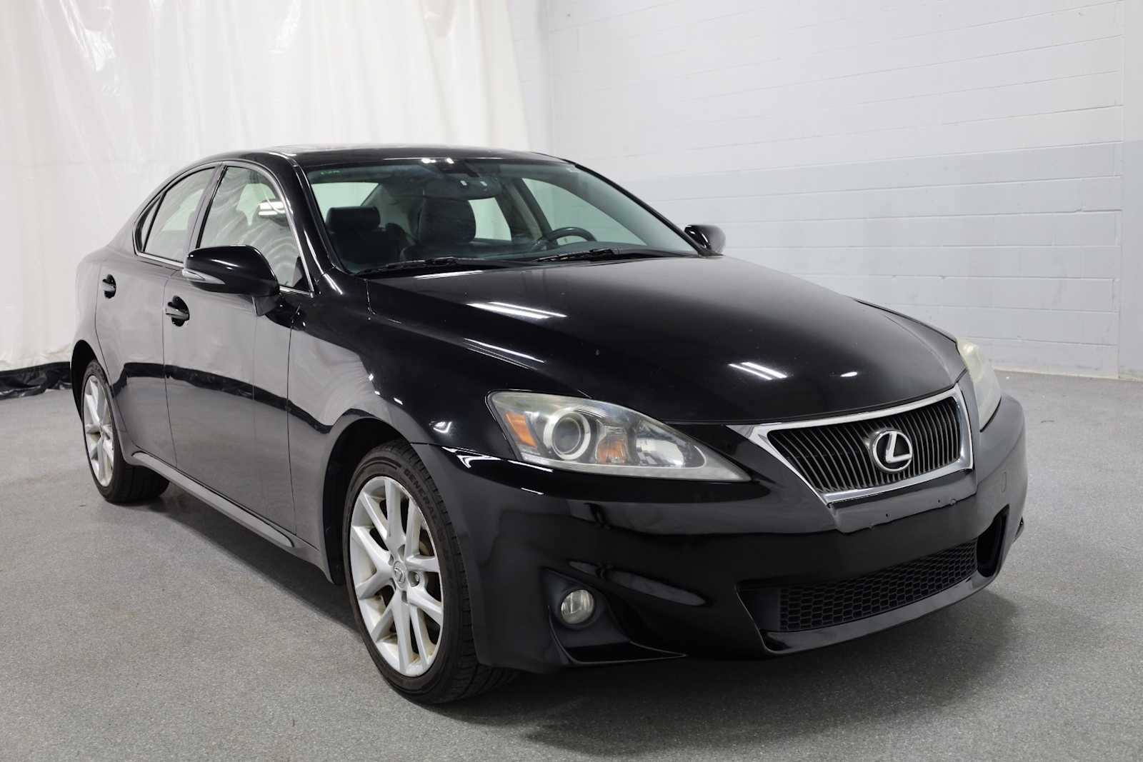 Thumbnail: 2012 Lexus IS - 13