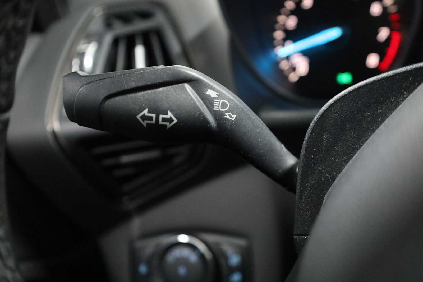 Thumbnail: 2014 Ford Escape - 28
