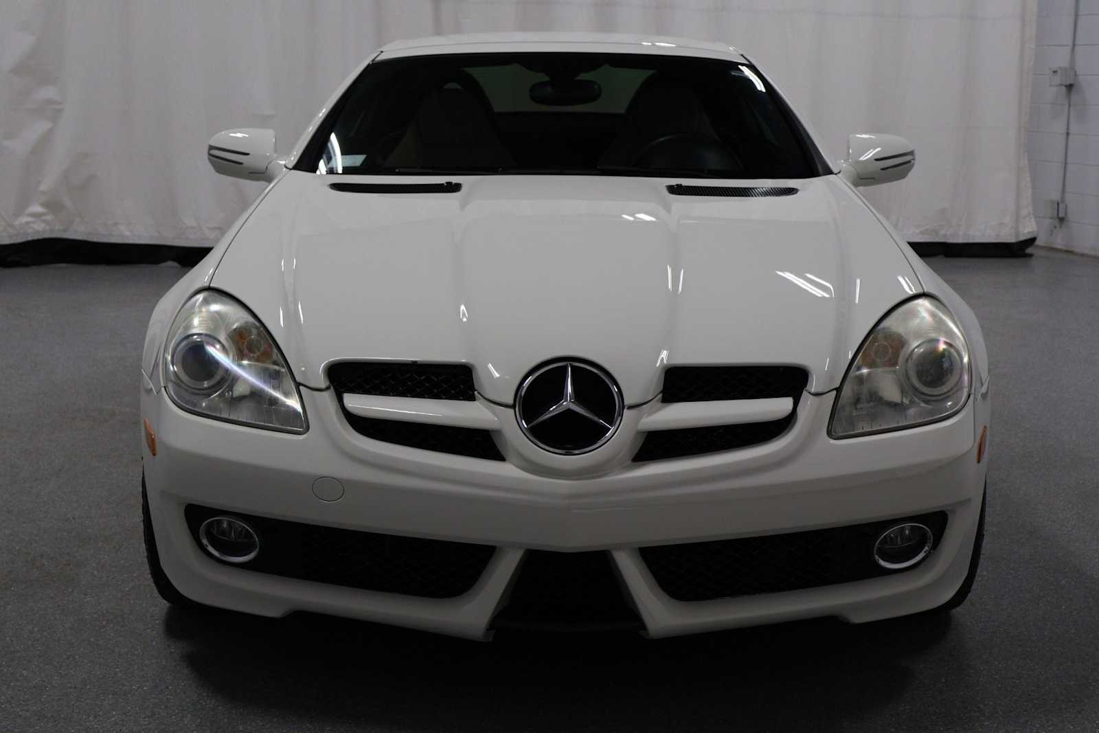 Thumbnail: 2009 Mercedes-Benz SLK - 14
