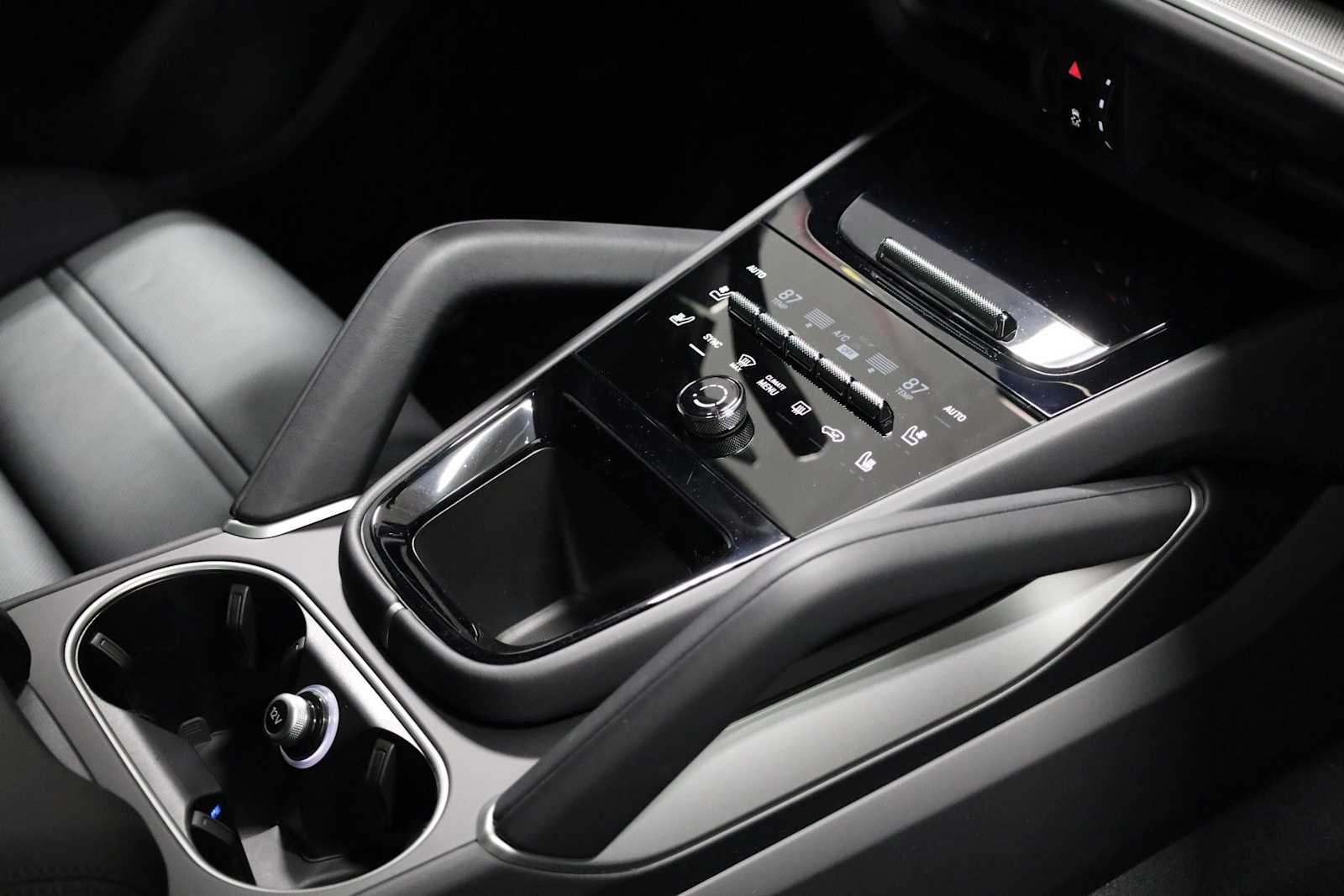 Thumbnail: 2026 Porsche  - 21