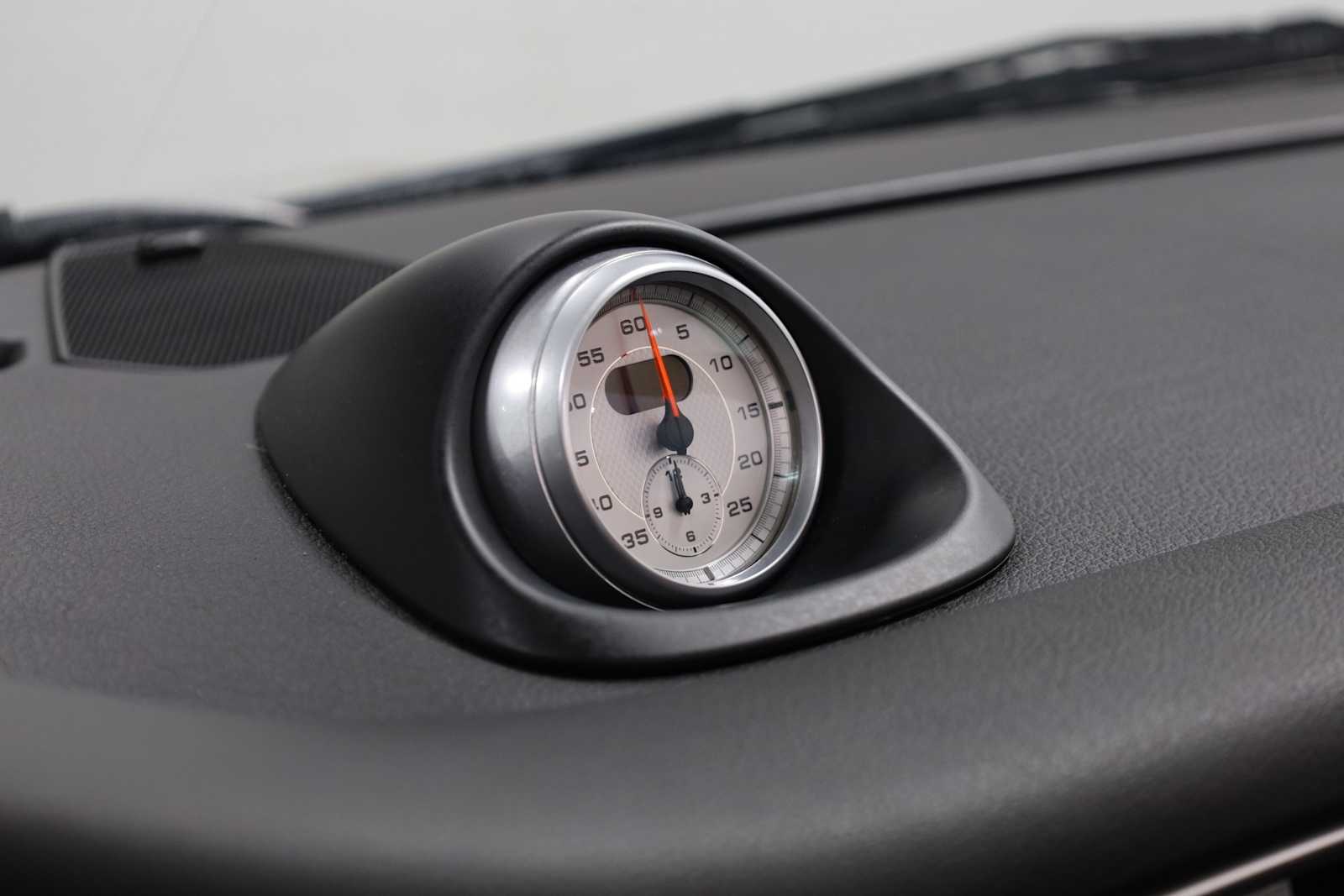 Thumbnail: 2007 Porsche 911 - 18